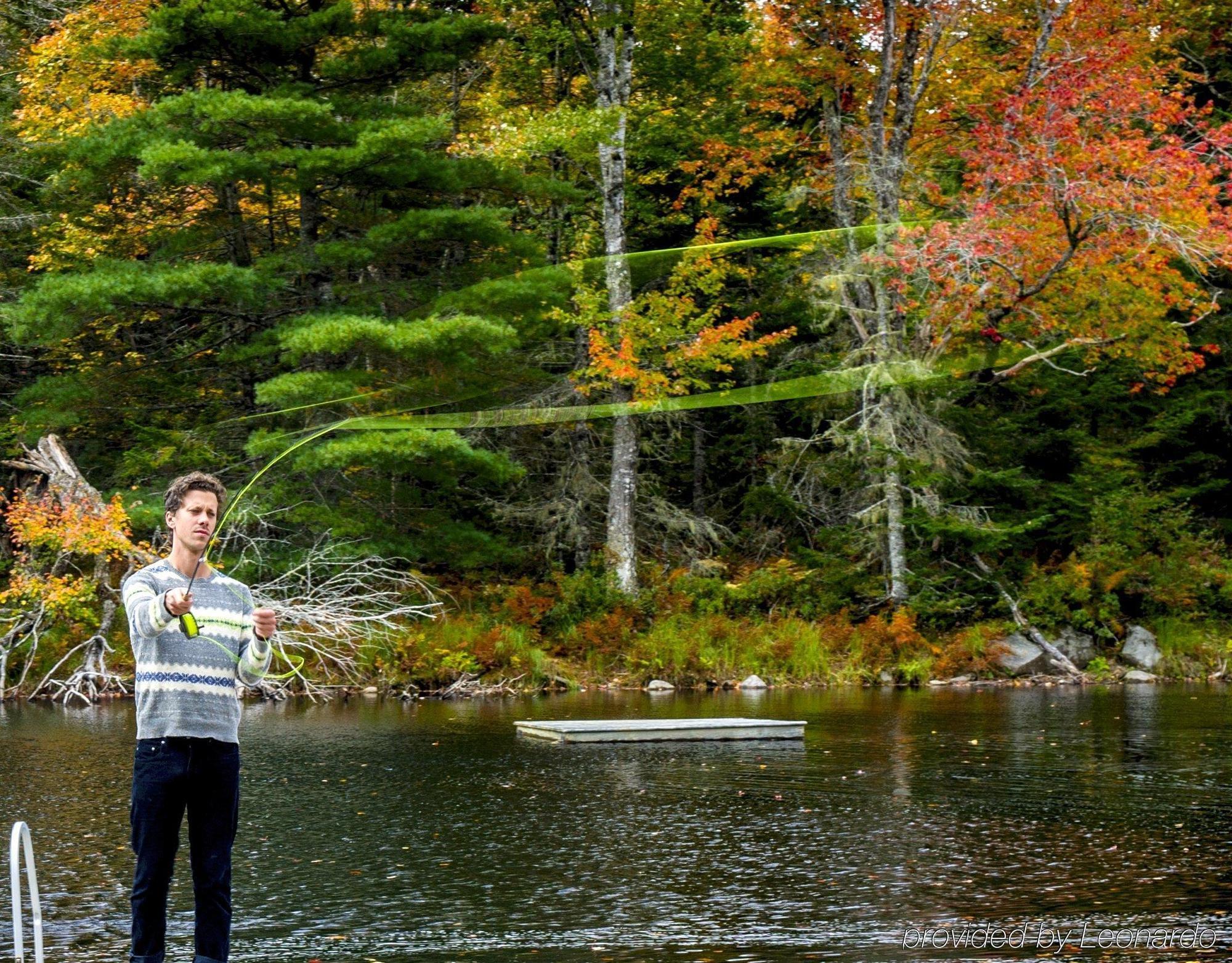 Trout Point Lodge Of Nova Scotia East Kemptville Eksteriør billede