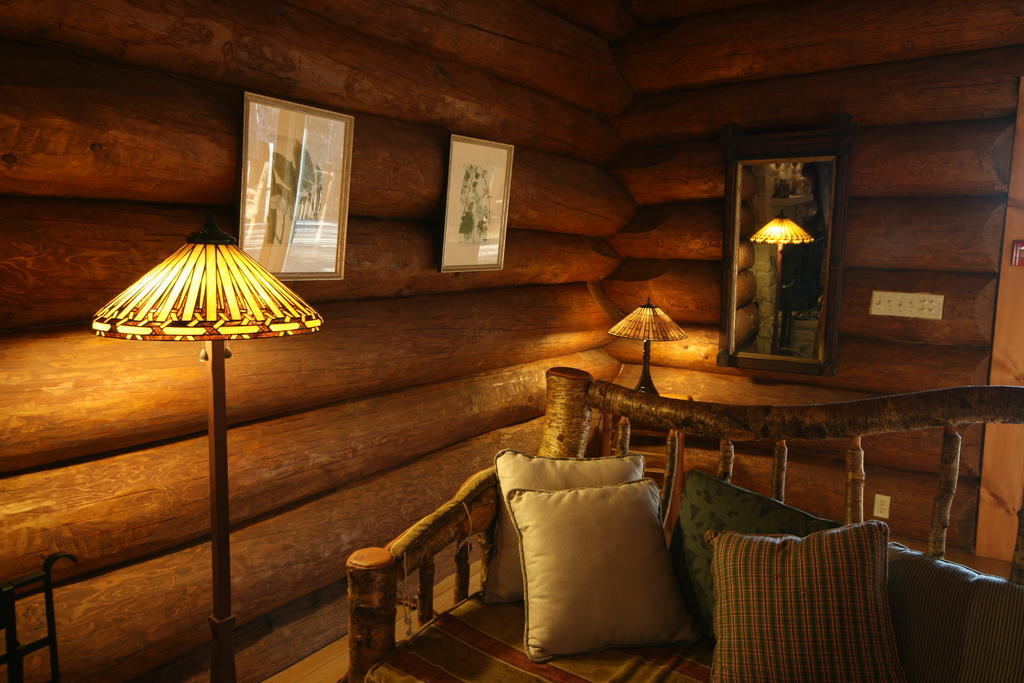 Trout Point Lodge Of Nova Scotia East Kemptville Eksteriør billede