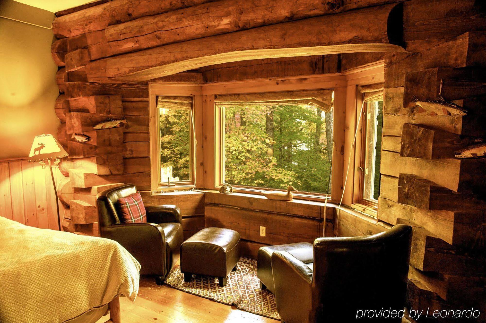 Trout Point Lodge Of Nova Scotia East Kemptville Eksteriør billede